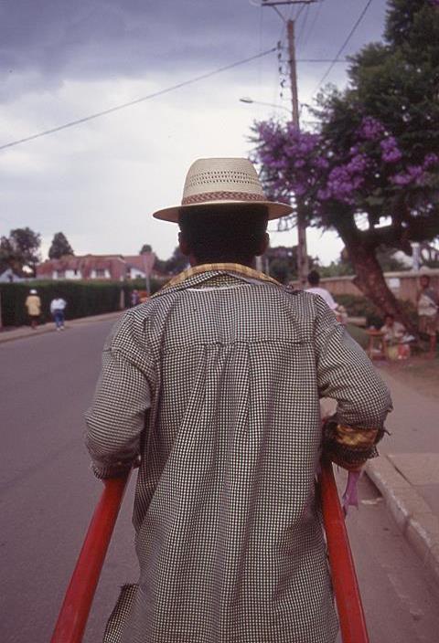 Images/antsirabepoussepousse.jpg